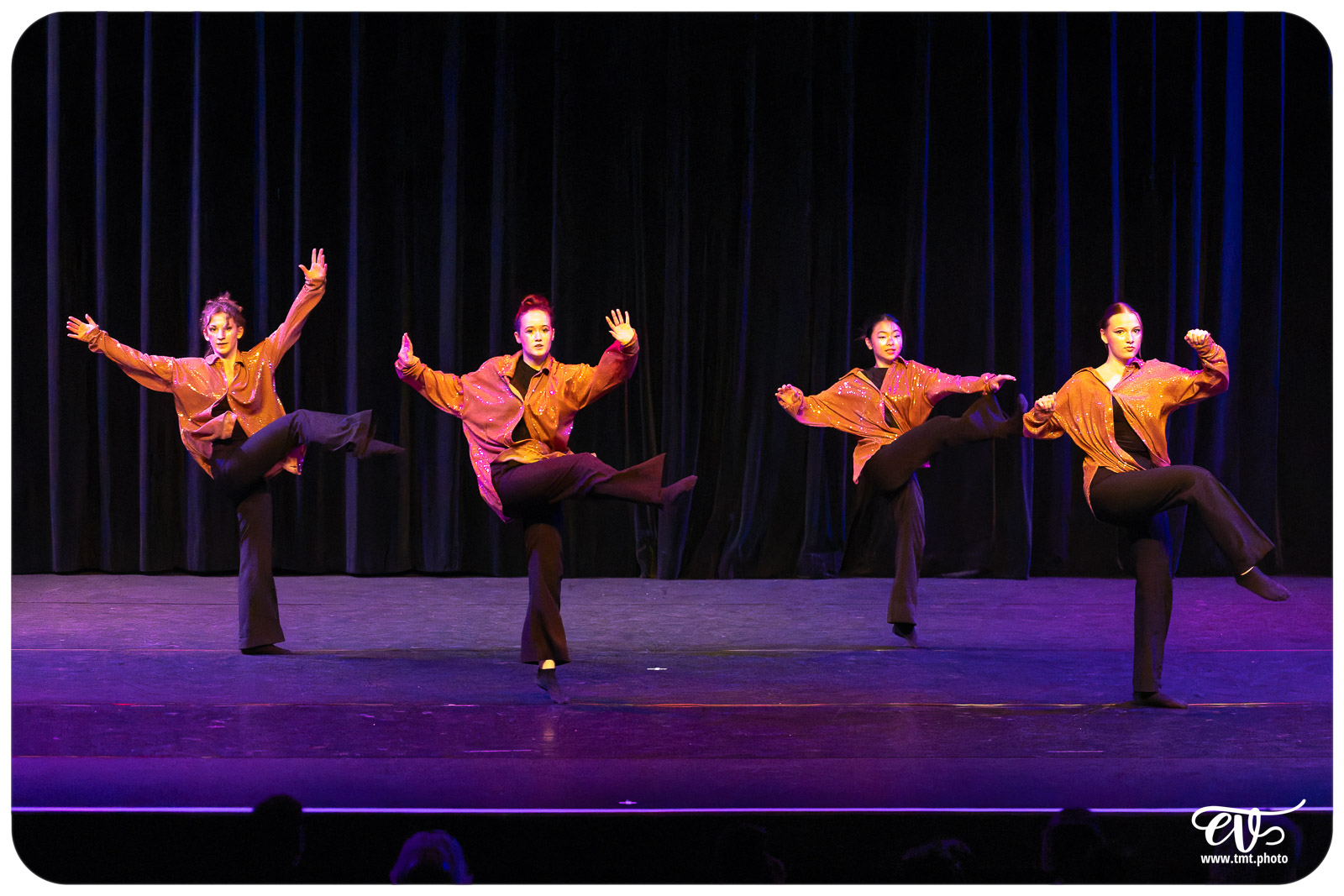 ECOLE DE DANSE CÉCILE ADAMOW